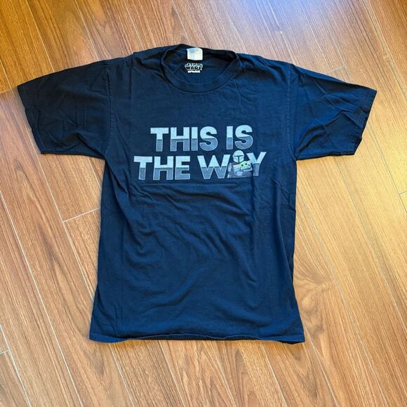 The Mandalorian Star Wars Black Graphic T-Shirt This Is The Way Men Unisex Small - Picture 1 of 5